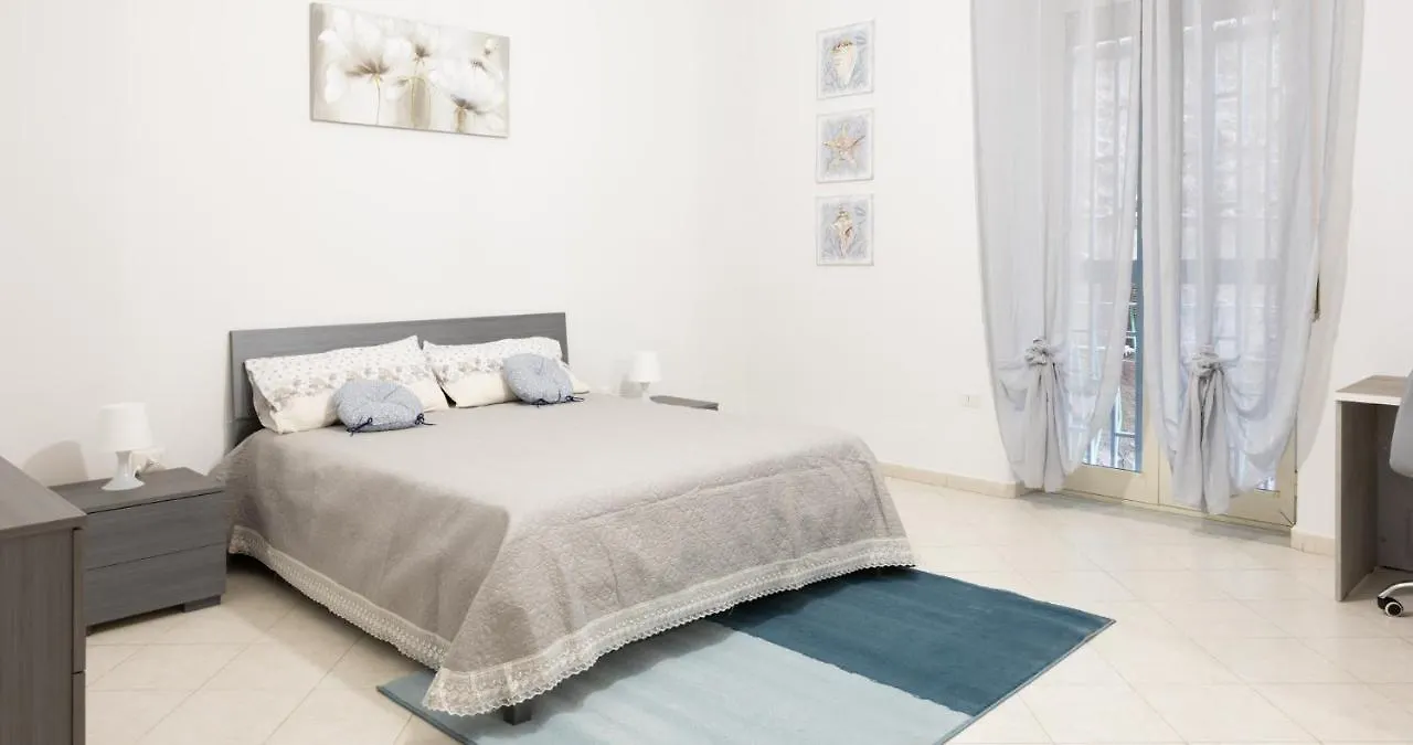 Decumani Apartments - Nel Cuore Di Napoli  Naples