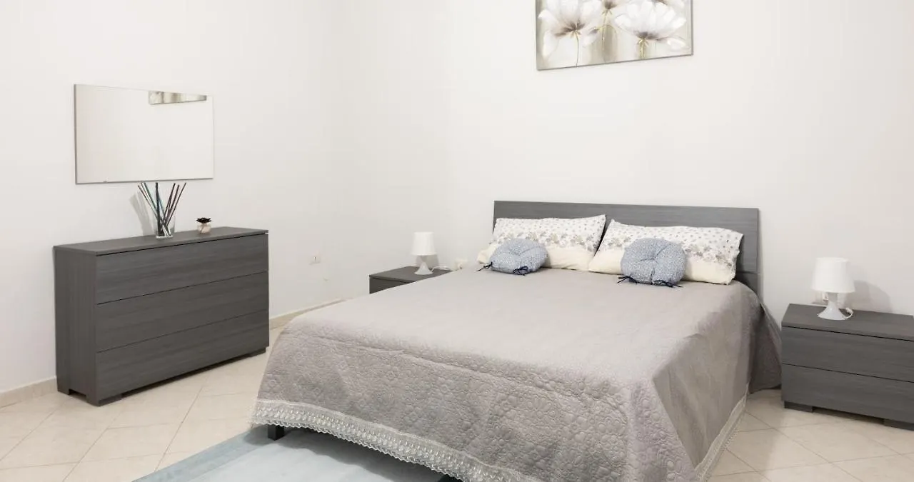 Decumani Apartments - Nel Cuore Di Napoli 0*, Naples