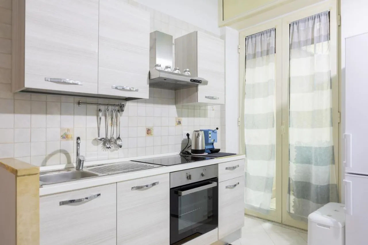 Decumani Apartments - Nel Cuore Di Napoli Naples